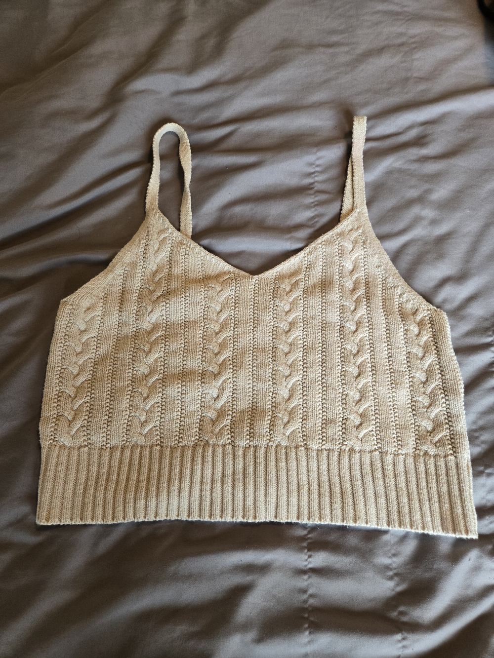 American Eagle Cream Cable Knit V-Neck Cropped Tank Top - Brand: